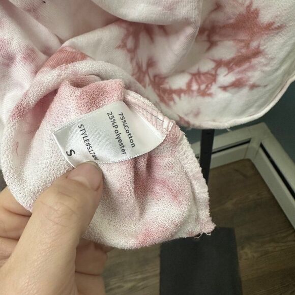 NWT MUSTARD SEED Oversized Pink Tie Dye Cropped Sweatshirt Shoulder Cut Out Smal - Picture 5 of 5